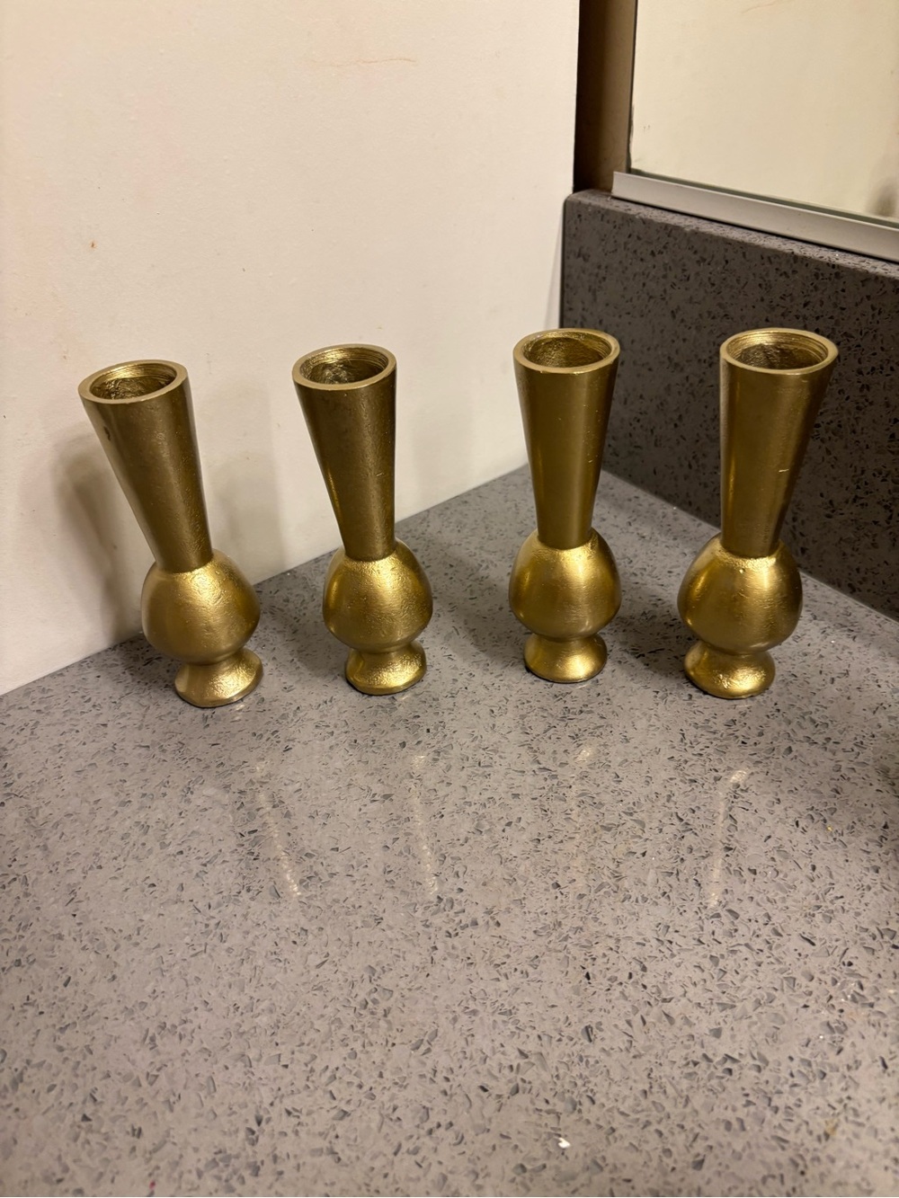 Design Shop Henna Budvase
Set of 3 - 2"x 6" - Set of 4